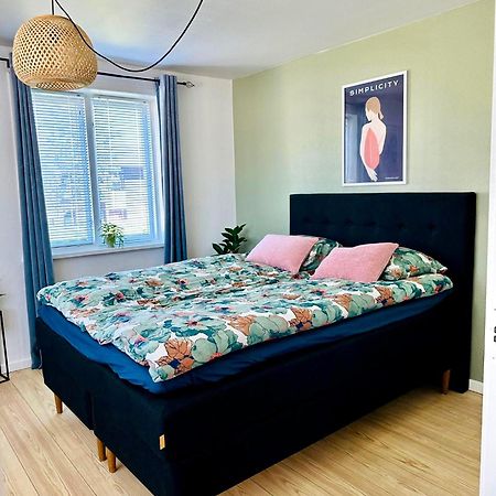 5 Minute Walk To Lego House - 50M2 Cozy Apartment- D Unit Billund Room photo